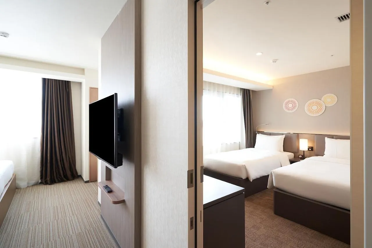 Holiday Inn & Suites Shin Osaka By Ihg 4*,  Japan