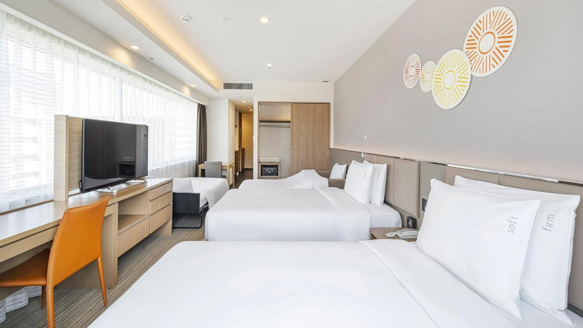 Holiday Inn & Suites Shin Osaka By Ihg Отель