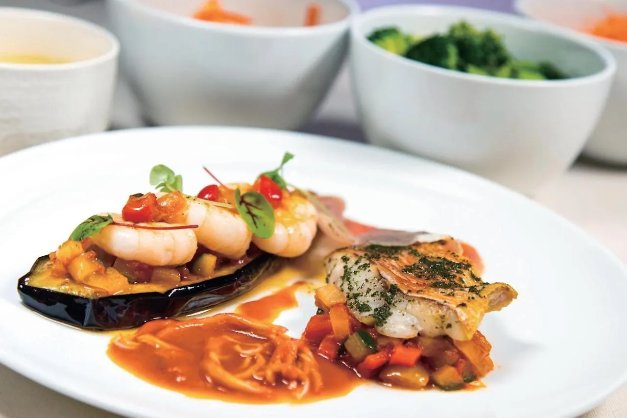 Holiday Inn & Suites Shin Osaka By Ihg