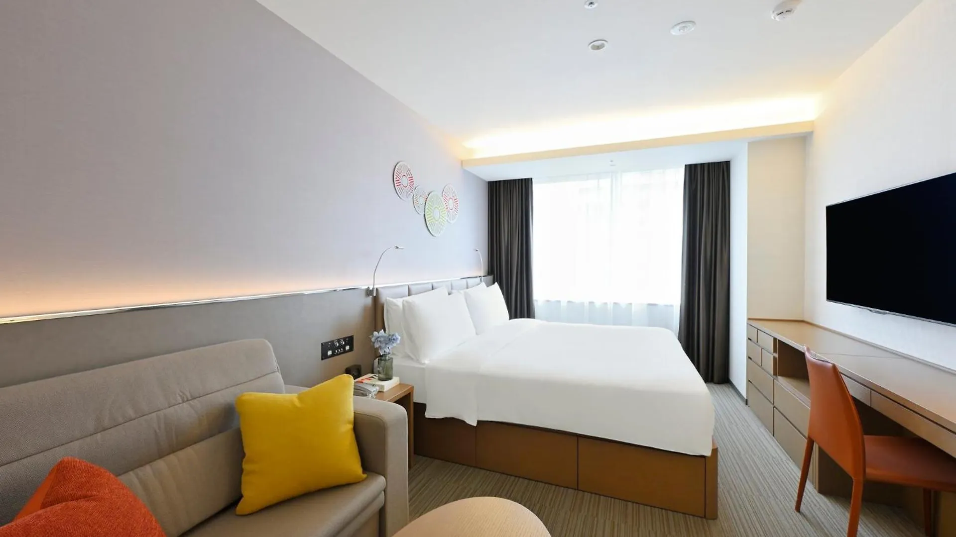 Holiday Inn & Suites Shin Osaka By Ihg Japan
