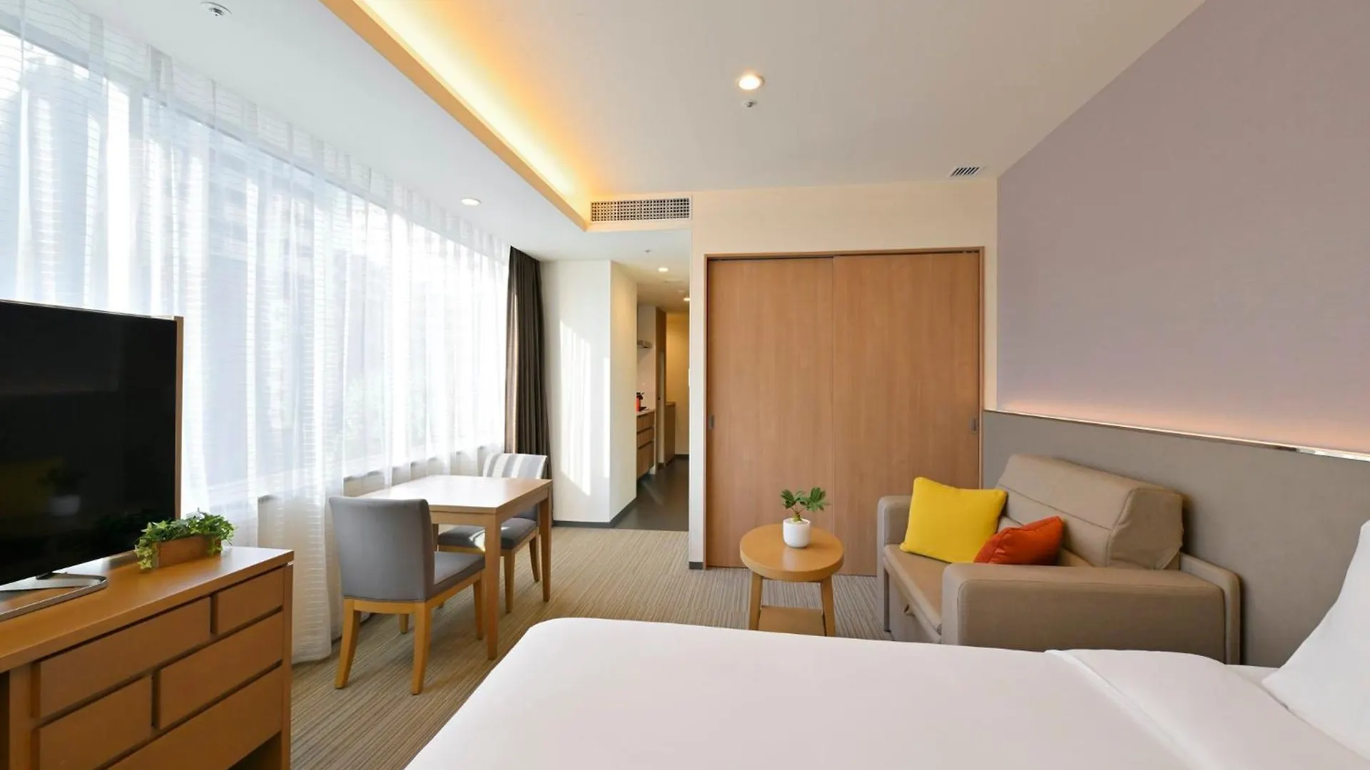 Holiday Inn & Suites Shin Osaka By Ihg